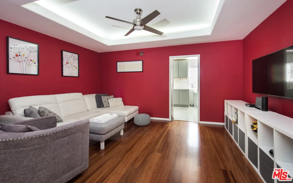 5241 Vantage Avenue #104 Valley Village, CA 91607
