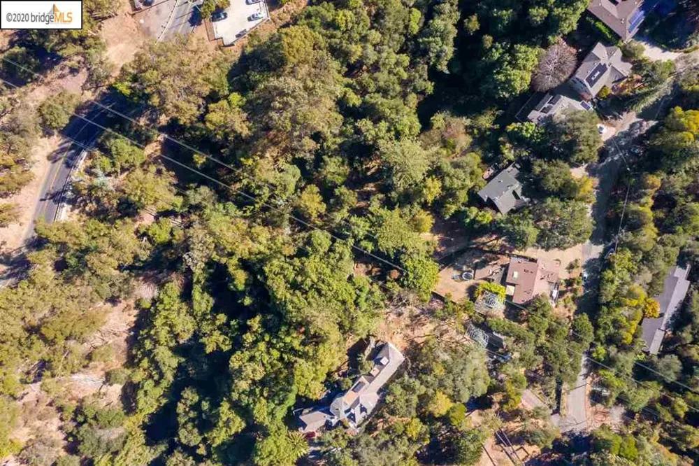 2370 Scout Oakland, CA 94611