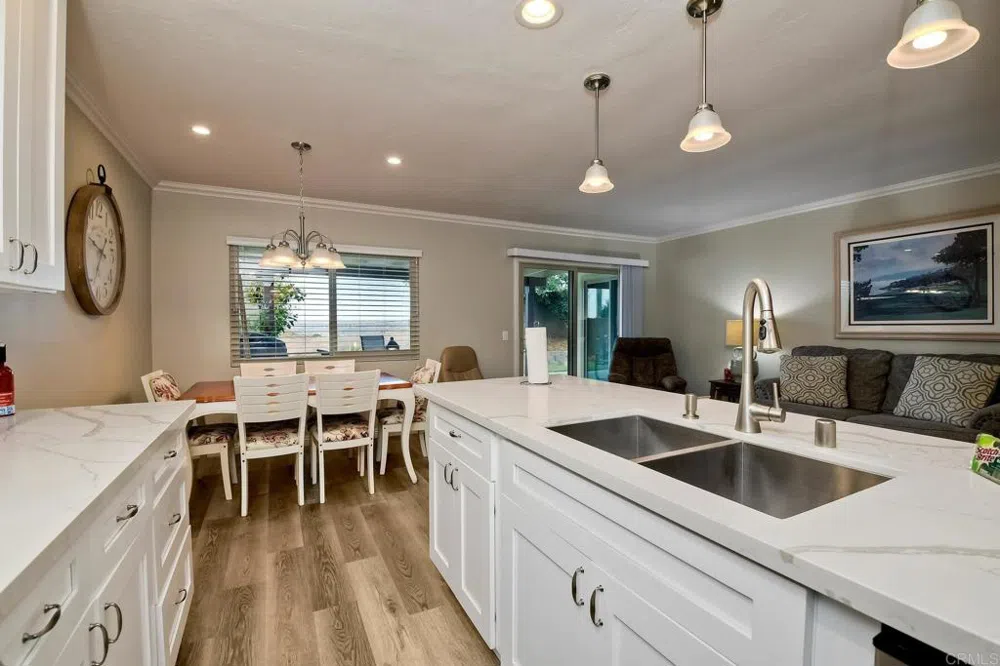 263 San Dimas Oceanside, CA 92057