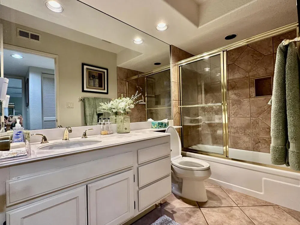 138 Gran Palm Desert, CA 92260
