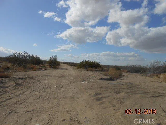 Luna Road Victorville, CA 92392