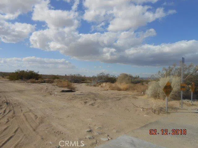 Luna Road Victorville, CA 92392