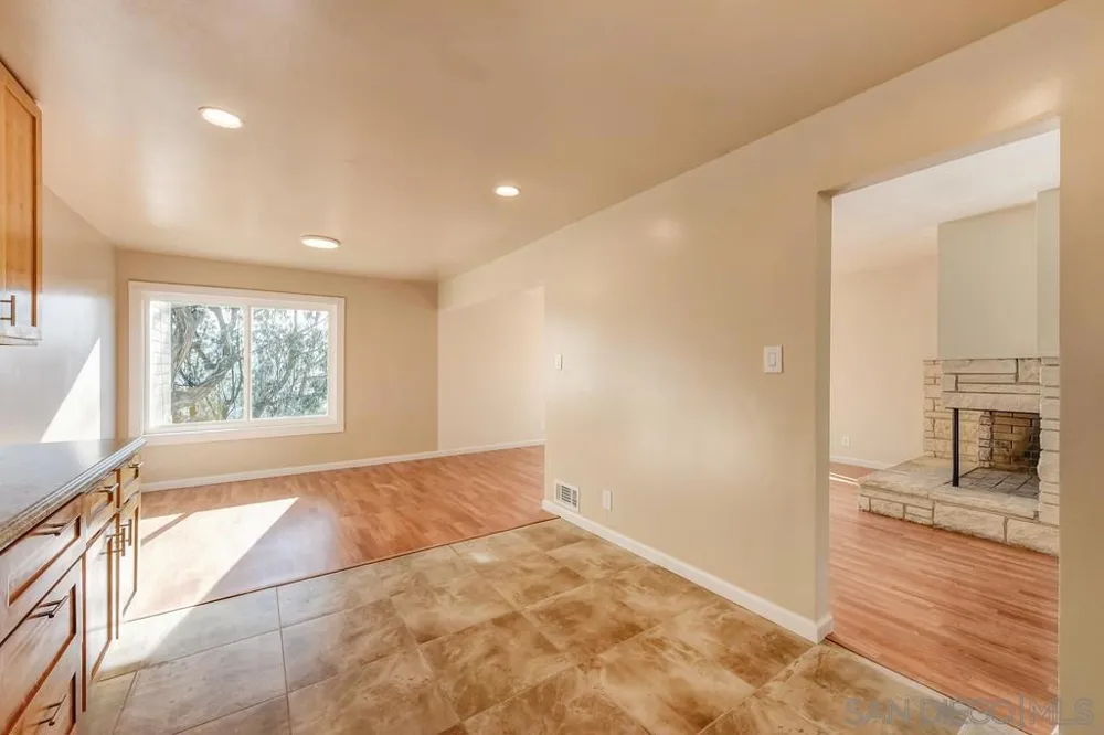 63 Minerva St. San Fernando, CA 94112