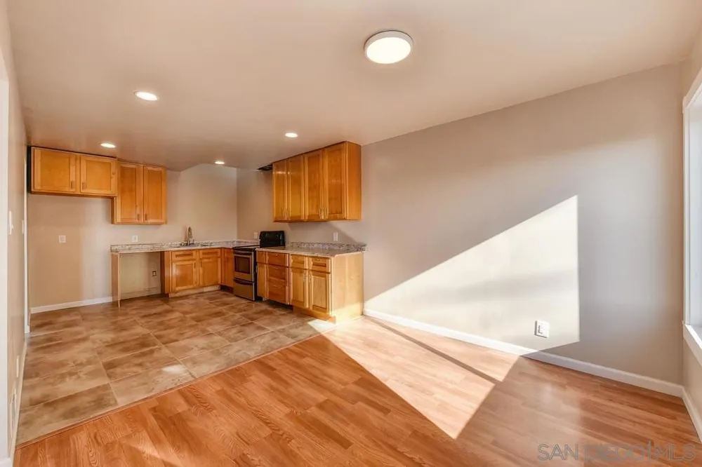 63 Minerva St. San Fernando, CA 94112