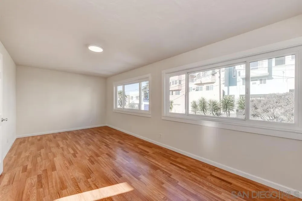 63 Minerva St. San Fernando, CA 94112