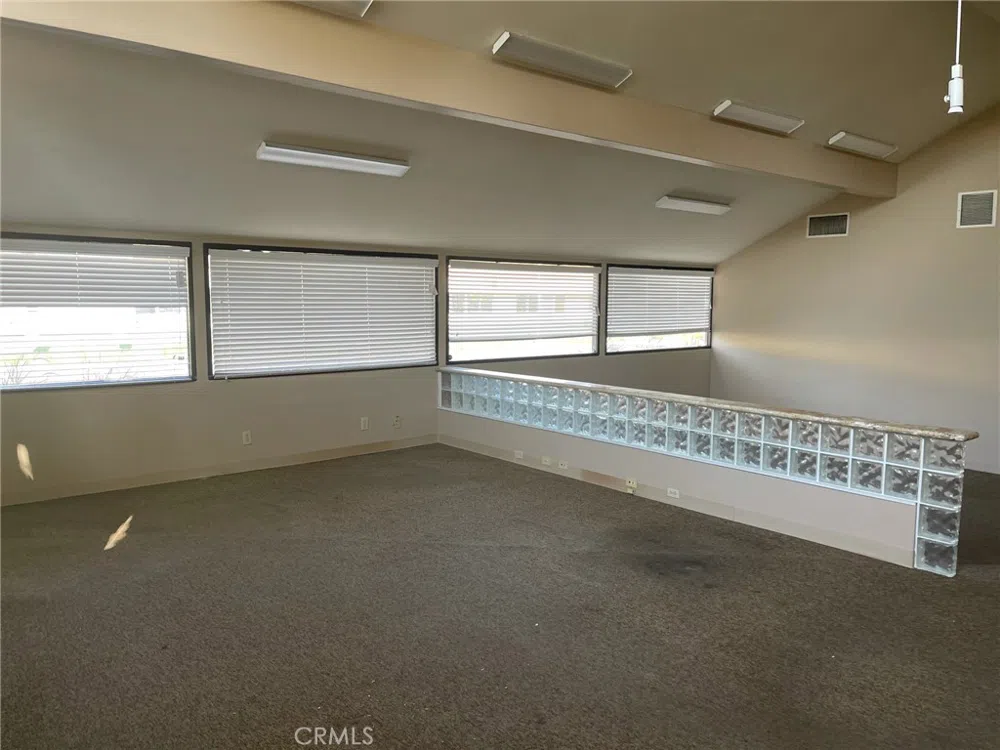 1421 E Cooley Drive #15 Colton, CA 92324