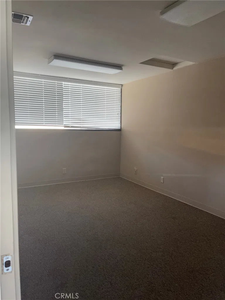 1421 E Cooley Drive #15 Colton, CA 92324