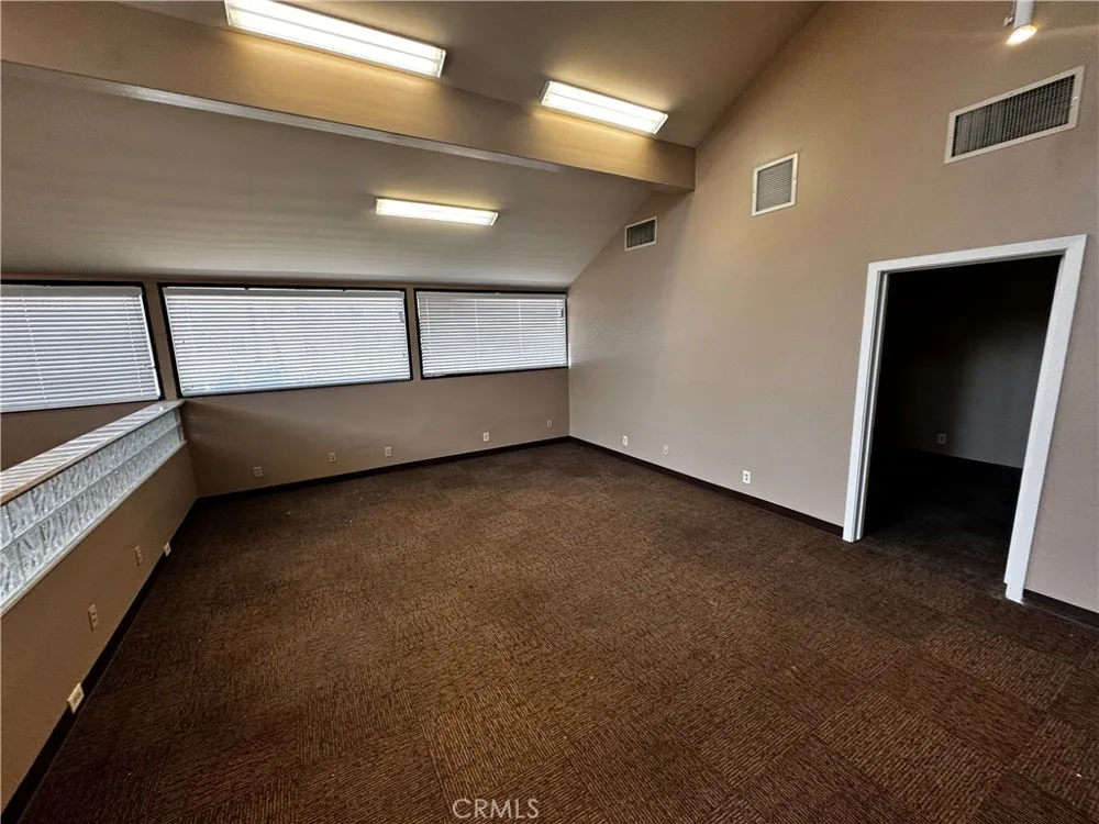 1421 E Cooley Drive #15 Colton, CA 92324