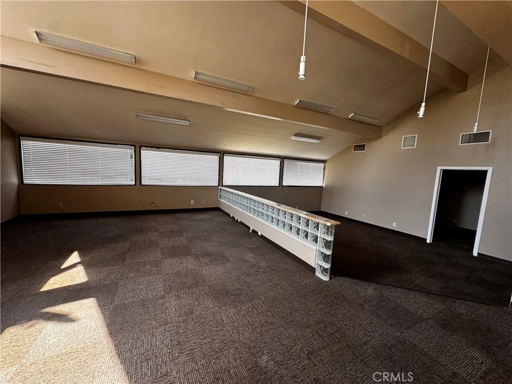 1421 E Cooley Drive #15 Colton, CA 92324