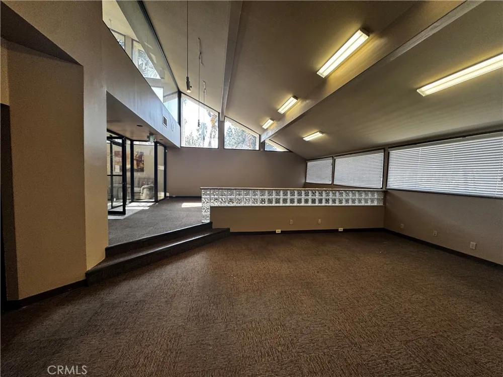1421 E Cooley Drive #15 Colton, CA 92324