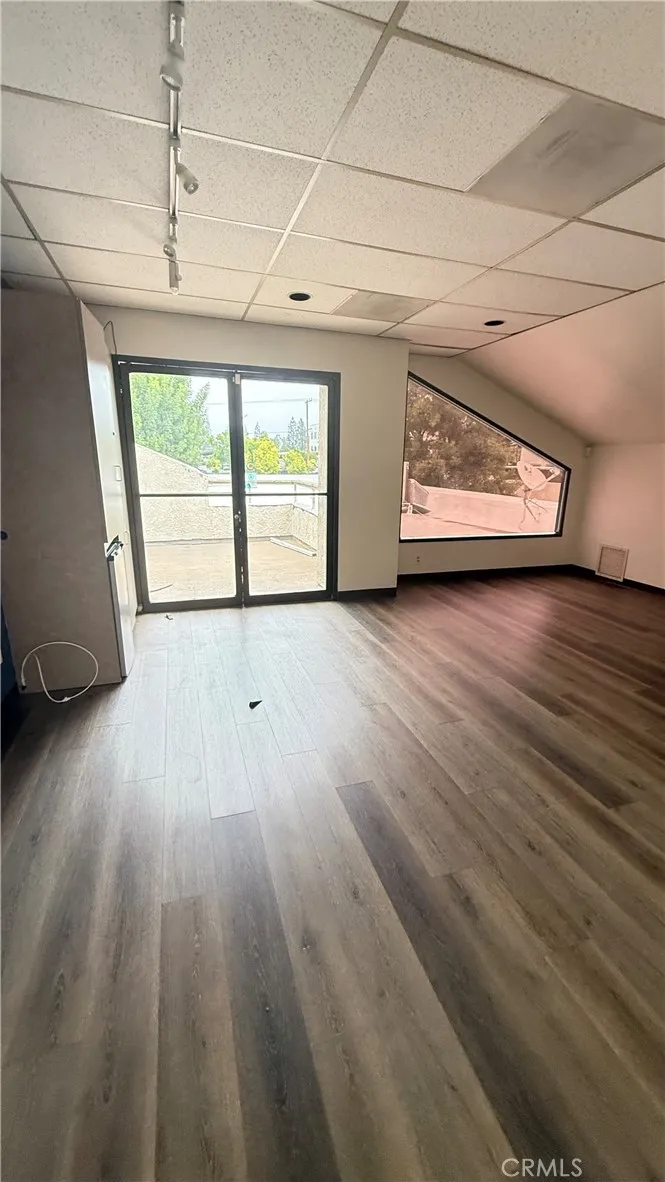 1421 E Cooley Drive #15 Colton, CA 92324