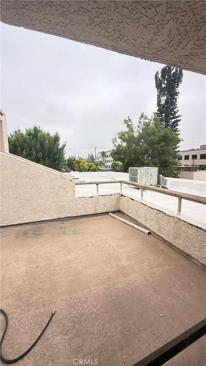 1421 E Cooley Drive #15 Colton, CA 92324