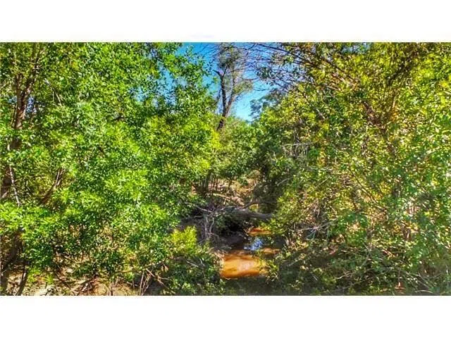277 FM 672 Dale, TX 78616