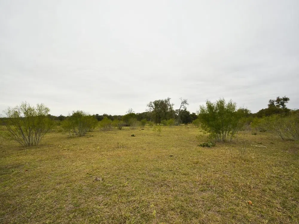 277 FM 672 Dale, TX 78616