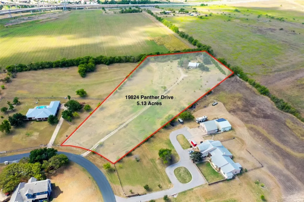 19824 Panther Drive Pflugerville, TX 78660