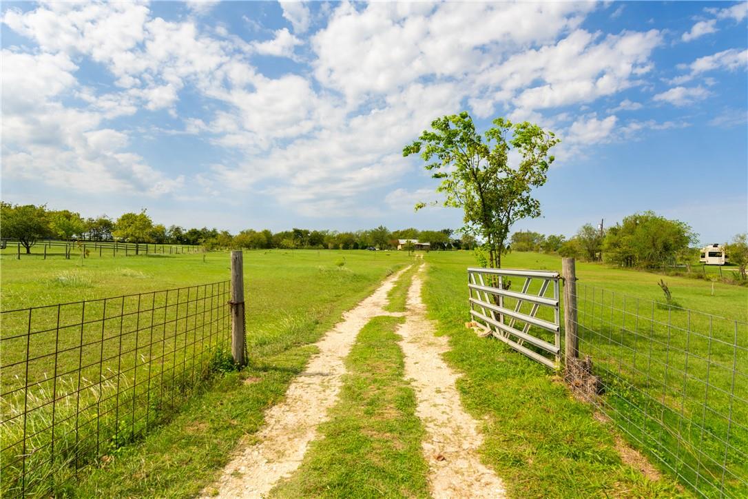 19824 Panther Drive Pflugerville, TX 78660