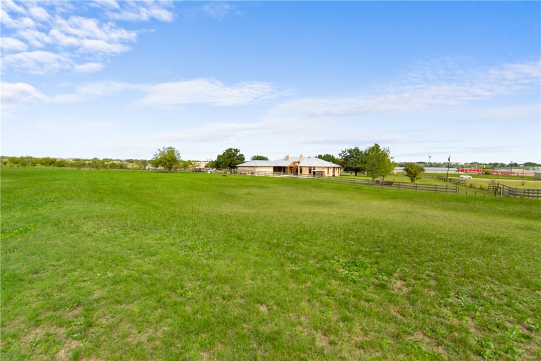 19818 Panther Drive Pflugerville, TX 78660