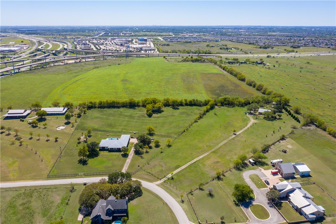 19818 Panther Drive Pflugerville, TX 78660