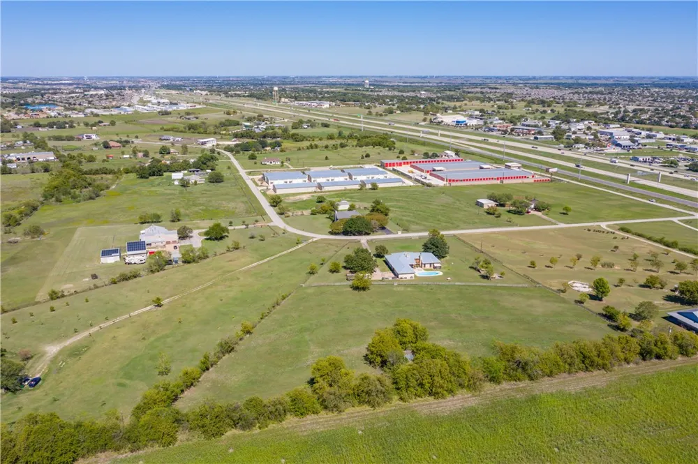 19818 Panther Drive Pflugerville, TX 78660