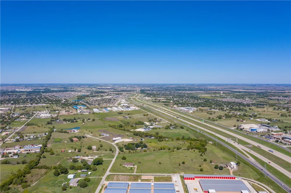 19818 Panther Drive Pflugerville, TX 78660