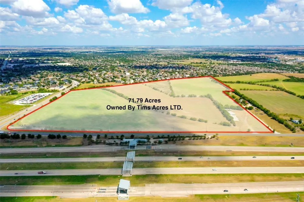19818 Panther Drive Pflugerville, TX 78660
