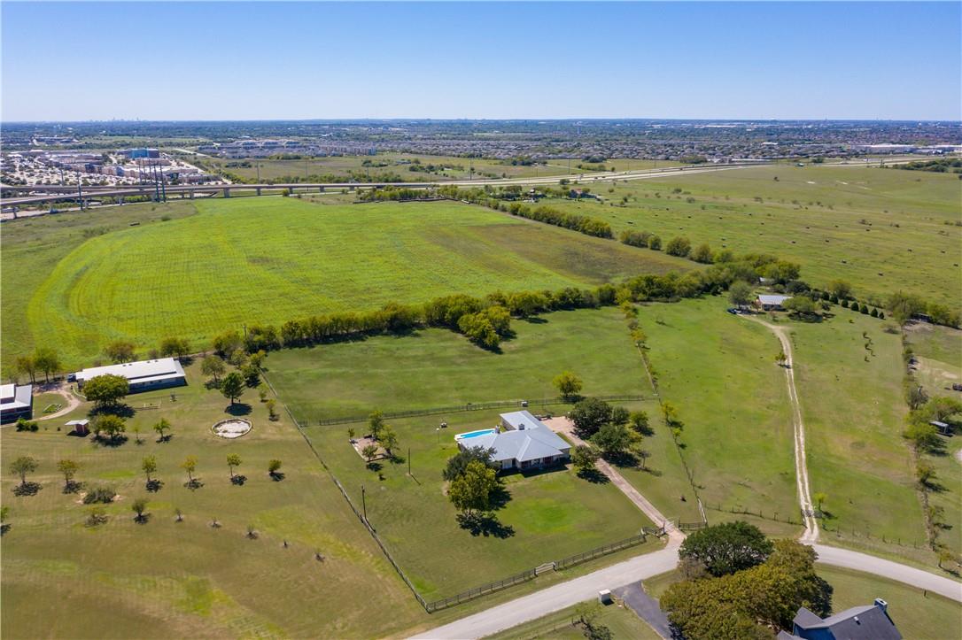 19818 Panther Drive Pflugerville, TX 78660