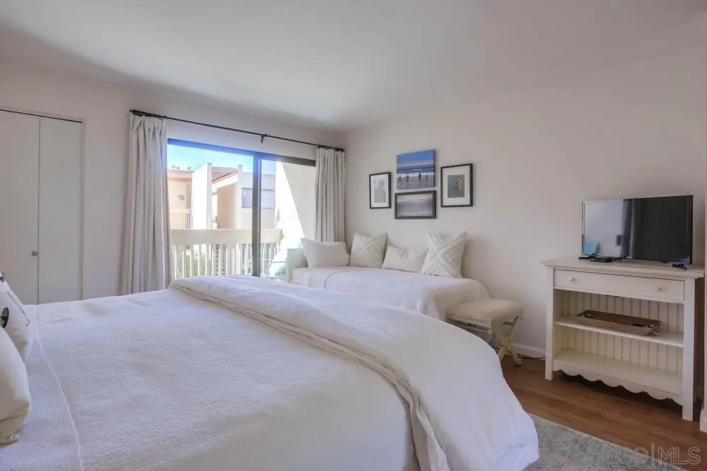 429 S Sierra Ave #128 Solana Beach, CA 92075