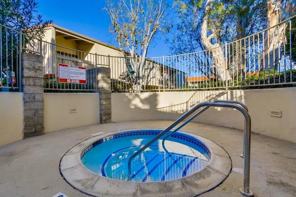 429 S Sierra Ave #128 Solana Beach, CA 92075