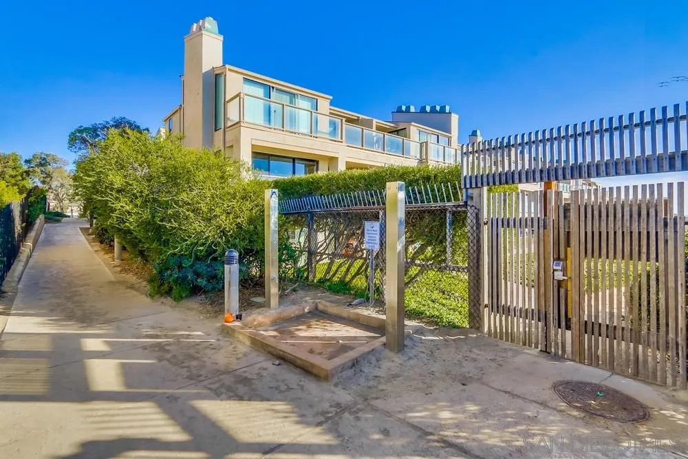 429 S Sierra Ave #128 Solana Beach, CA 92075