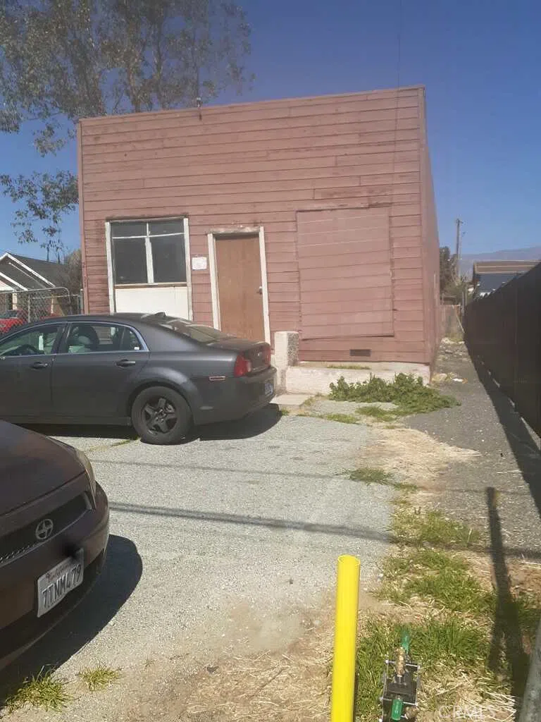 2691 W Ramsey Street Banning, CA 92220