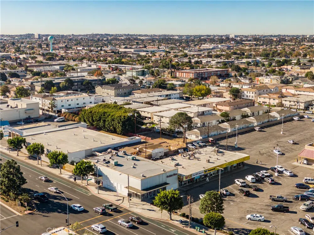 11915 Hawthorne Boulevard Hawthorne, CA 90250