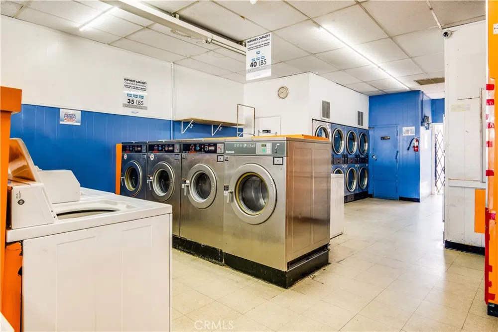 11915 Hawthorne Boulevard Hawthorne, CA 90250