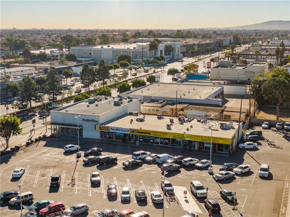 11915 Hawthorne Boulevard Hawthorne, CA 90250