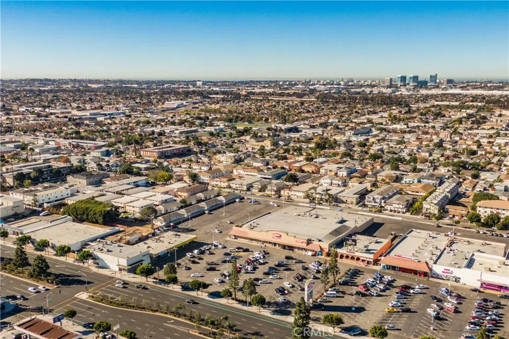 11915 Hawthorne Boulevard Hawthorne, CA 90250