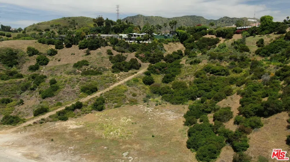2864 E Cahuenga Blvd Los Angeles, CA 90068