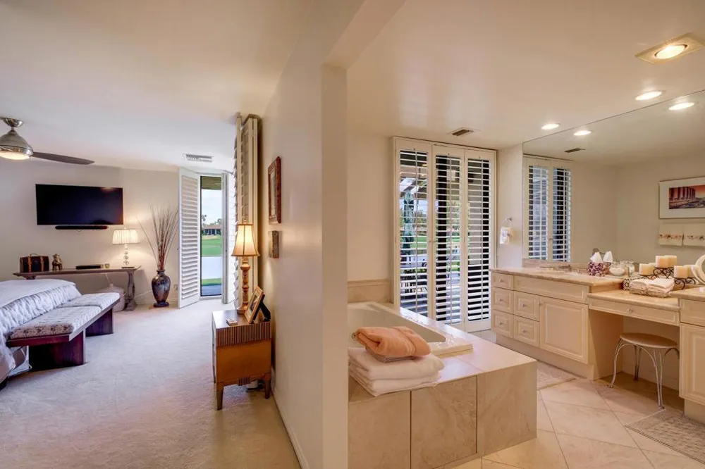 30 Columbia Drive Rancho Mirage, CA 92270