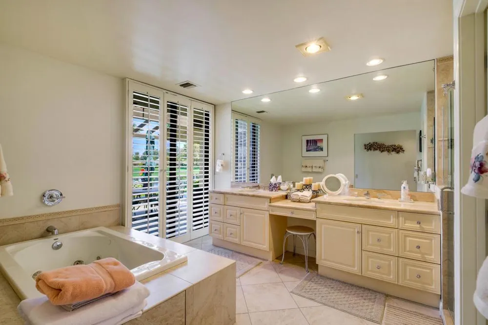 30 Columbia Drive Rancho Mirage, CA 92270