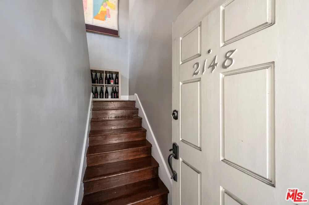 2146 Beachwood Terrace Los Angeles, CA 90068