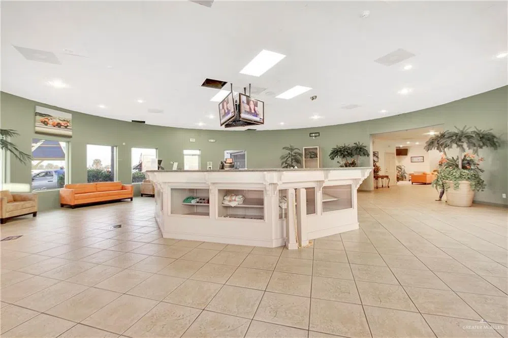 2614 E Griffin Parkway Mission, TX 78572