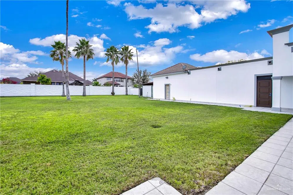 2614 E Griffin Parkway Mission, TX 78572