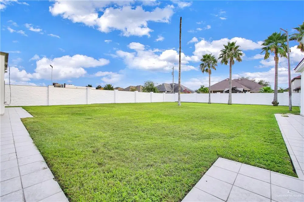 2614 E Griffin Parkway Mission, TX 78572