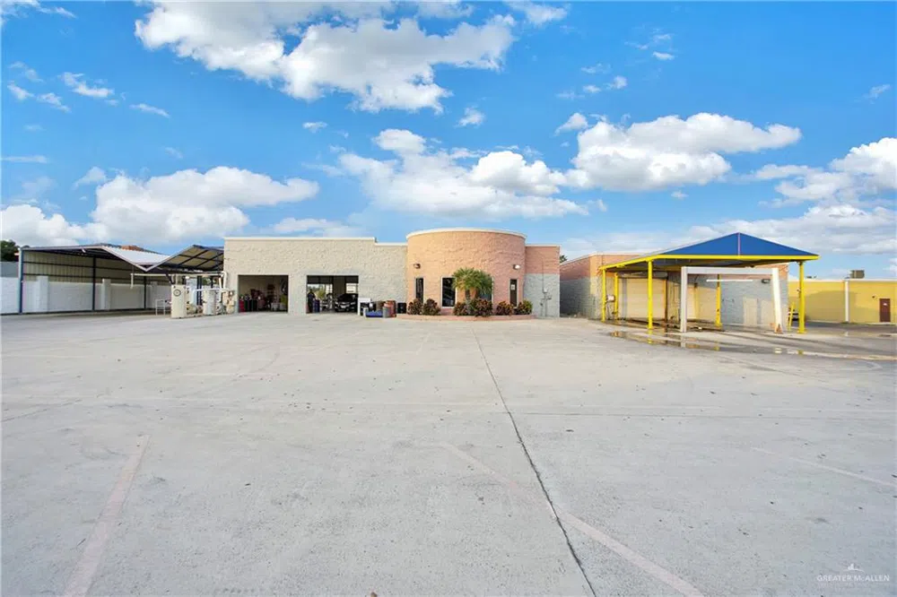 2614 E Griffin Parkway Mission, TX 78572