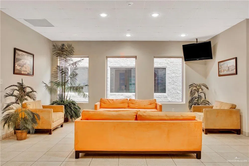 2614 E Griffin Parkway Mission, TX 78572