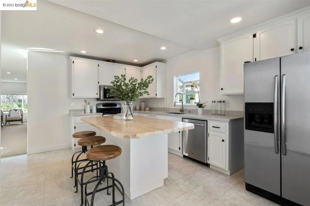 450 Lewis Ave San Leandro, CA 94577