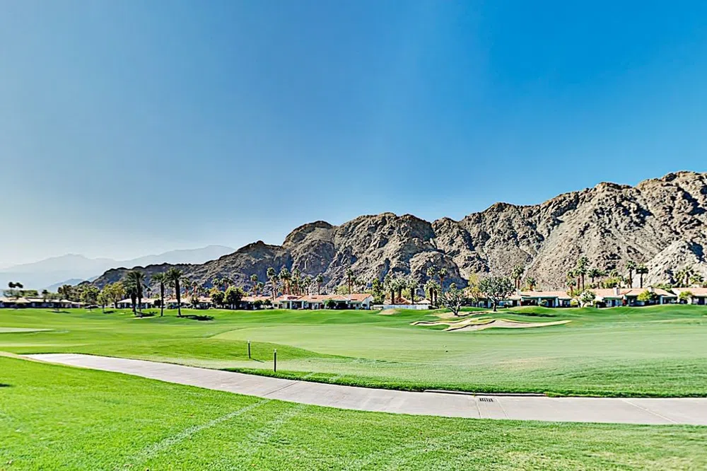 55480 Laurel La Quinta, CA 92253