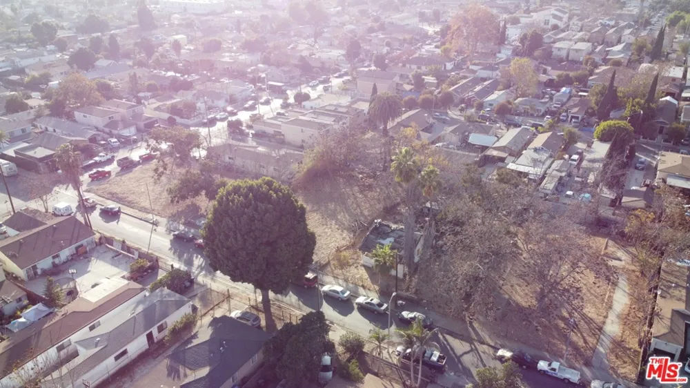 10411 Hickory Street Los Angeles, CA 90002