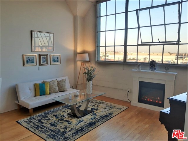 420 S San Pedro Street #523 Los Angeles, CA 90013