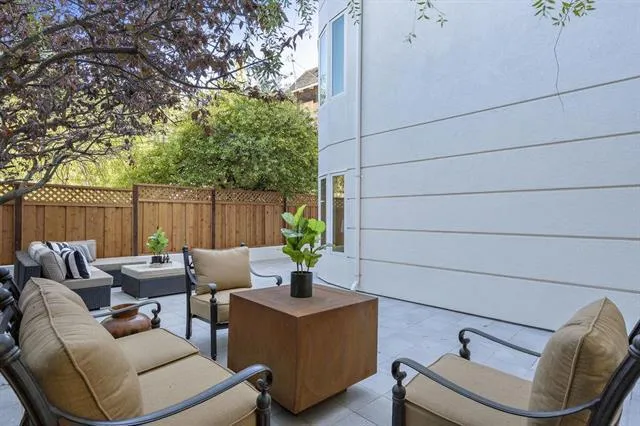 518 Almer #2 Burlingame, CA 94010