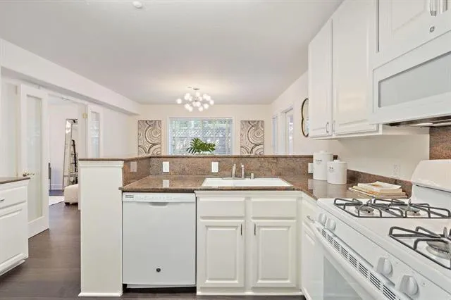 518 Almer #2 Burlingame, CA 94010