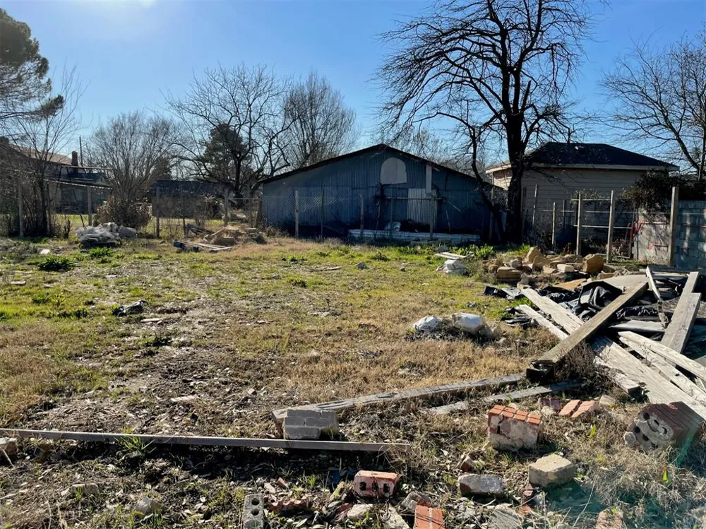 2 Fairport Road Dallas, TX 75217